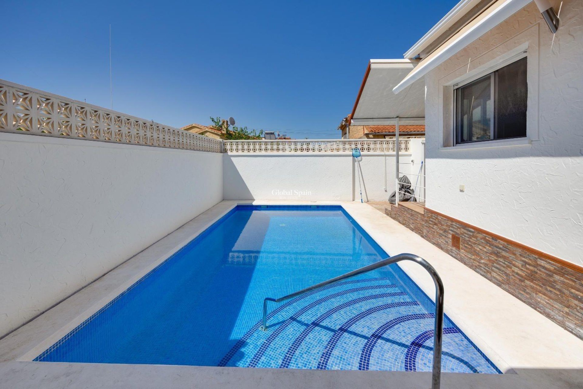 Wederverkoop - VILLA -
SAN FULGENCIO - LA MARINA