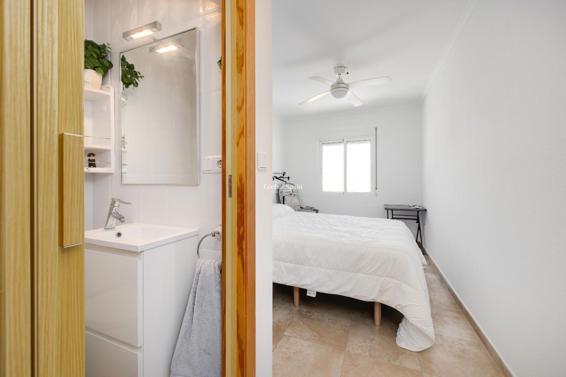 Wederverkoop - VILLA -
SAN FULGENCIO - LA MARINA