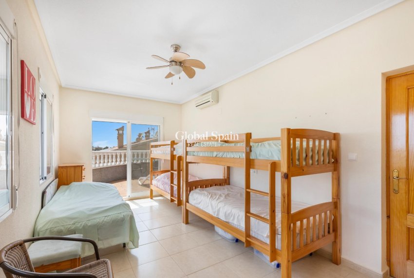 Wederverkoop - VILLA -
SAN FULGENCIO - Urb. La Marina