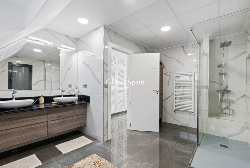 Wederverkoop - Villa -
SAN JUAN DE ALICANTE - Frank Espinós