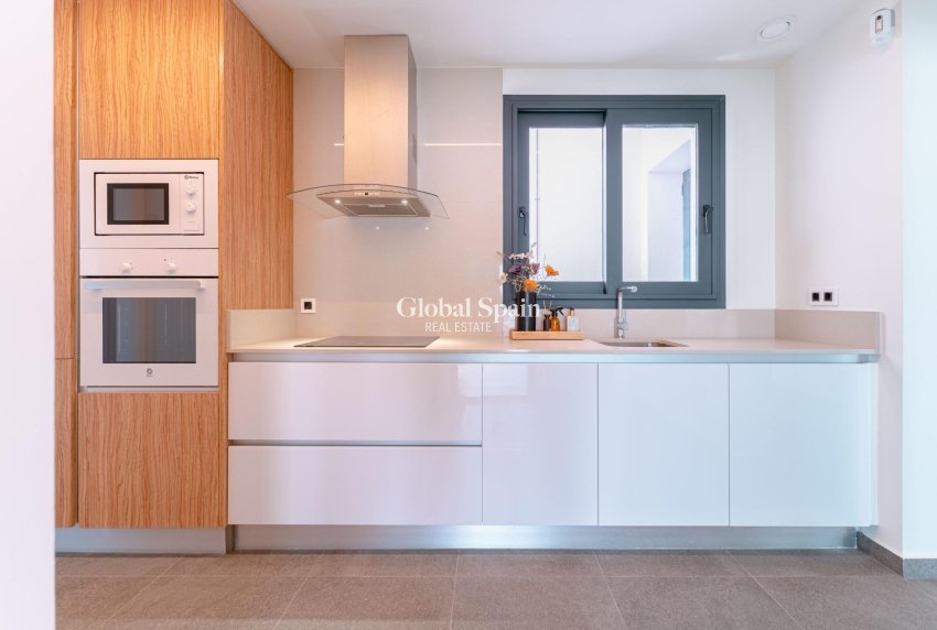 Wederverkoop - VILLA -
SAN MIGUEL DE SALINAS - Bellavista