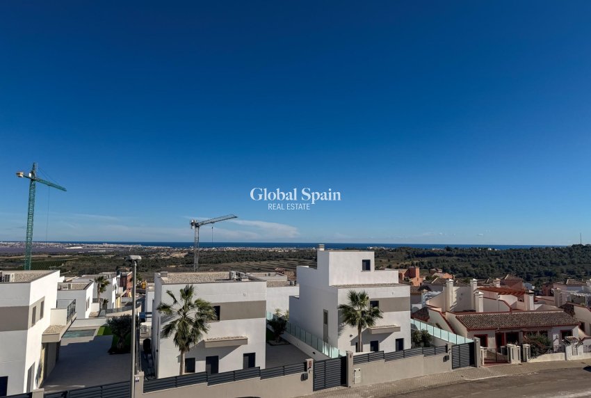 Wederverkoop - VILLA -
SAN MIGUEL DE SALINAS - Bellavista