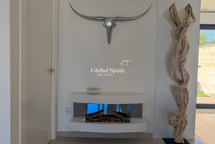 Wederverkoop - VILLA -
SAN MIGUEL DE SALINAS - Bellavista