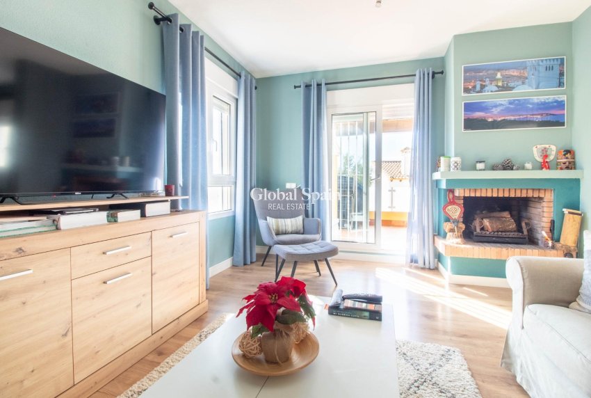 Wederverkoop - Villa -
SAN MIGUEL DE SALINAS - Blue Lagoon - El Galan