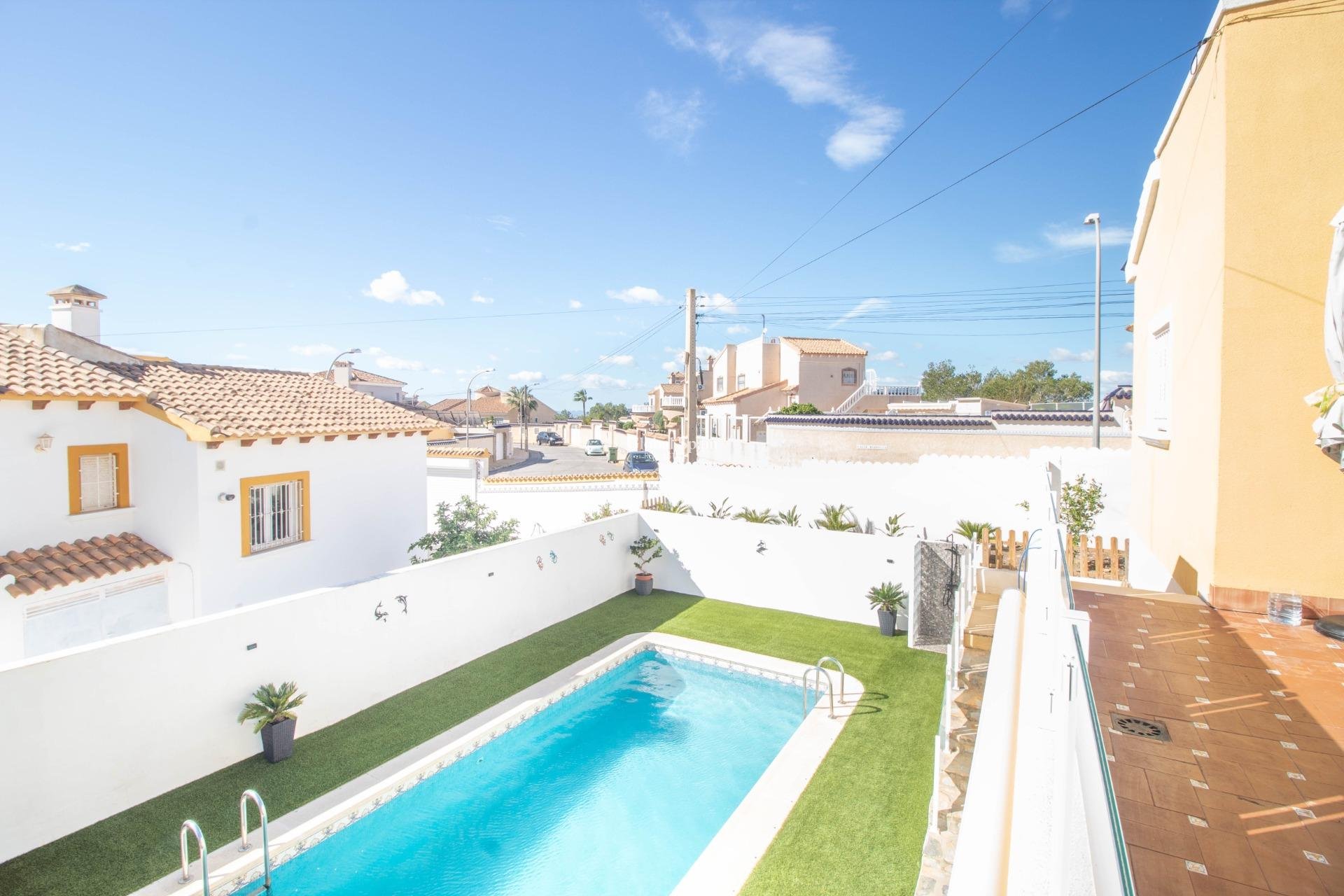 Wederverkoop - Villa -
SAN MIGUEL DE SALINAS - Blue Lagoon - El Galan