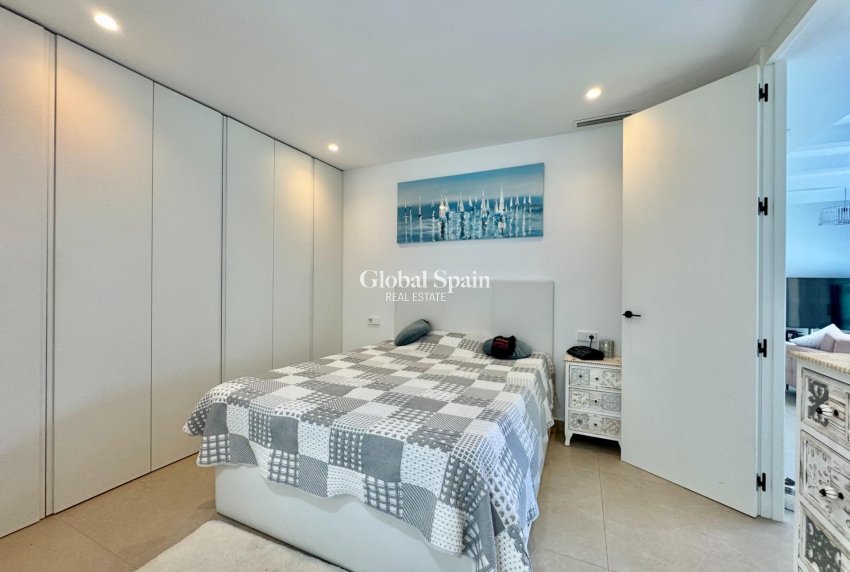 Wederverkoop - VILLA -
SAN MIGUEL DE SALINAS - Blue Lagoon - Galán
