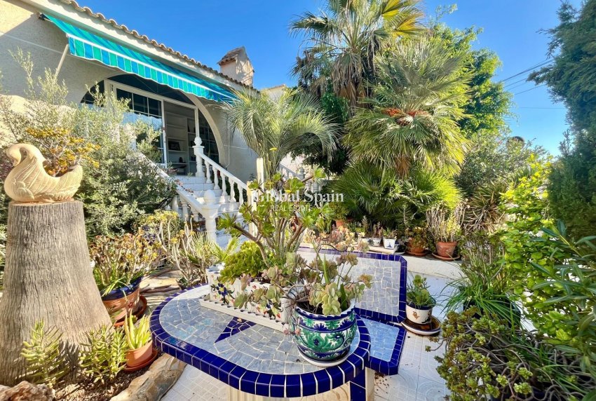 Wederverkoop - VILLA -
SAN MIGUEL DE SALINAS - Blue Lagoon