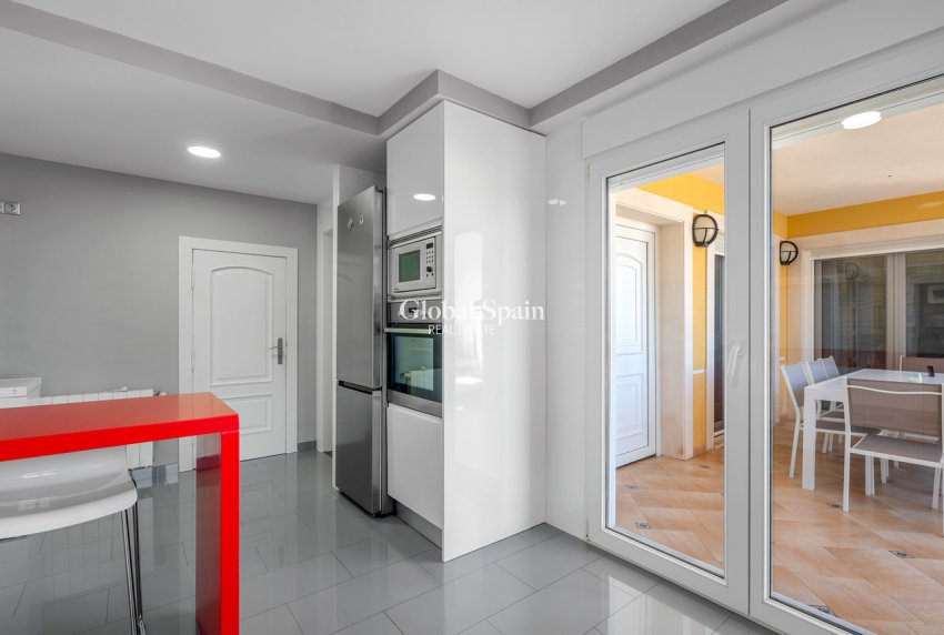 Wederverkoop - VILLA -
SAN MIGUEL DE SALINAS - Costa Blanca