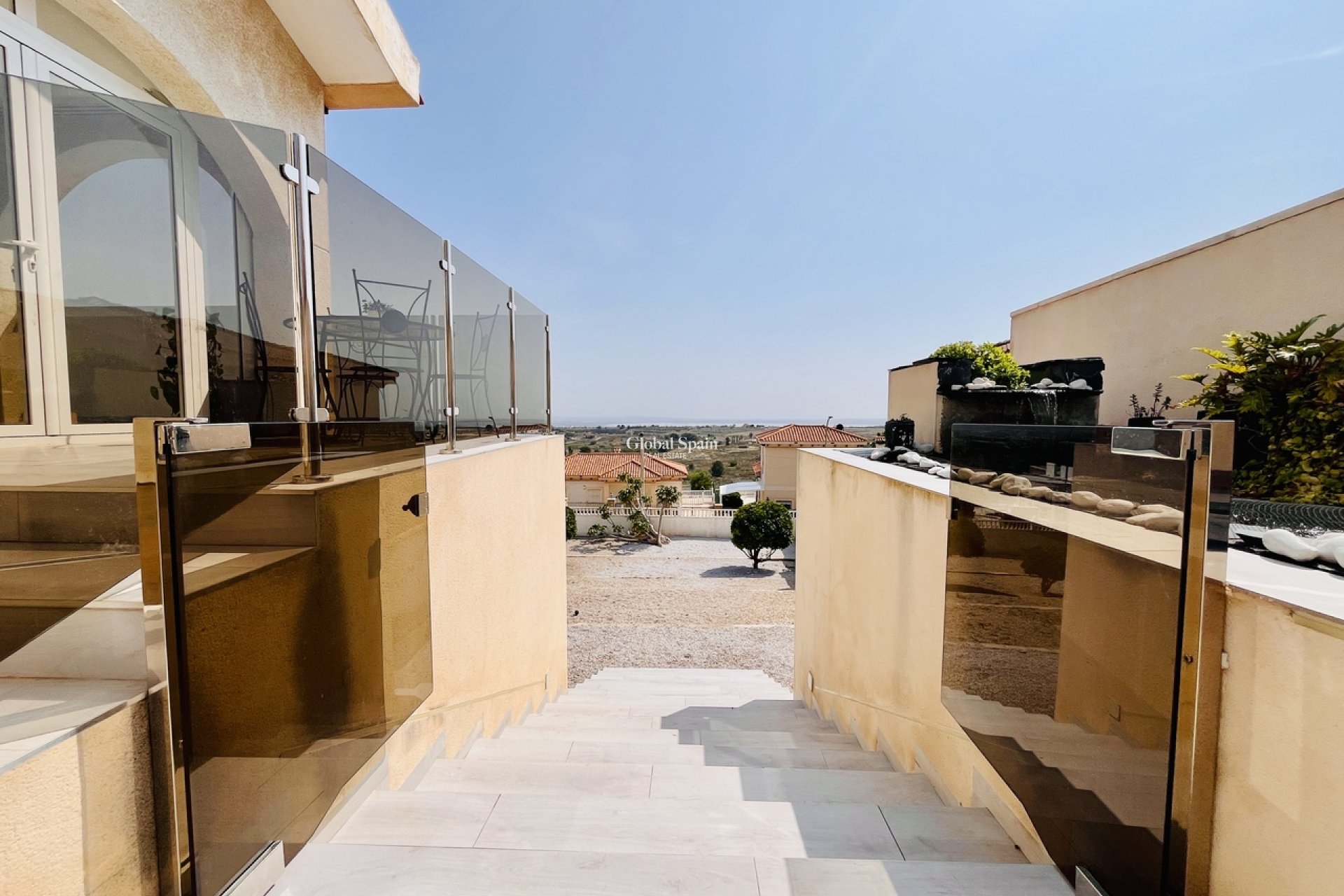 Wederverkoop - VILLA -
SAN MIGUEL DE SALINAS - Inland