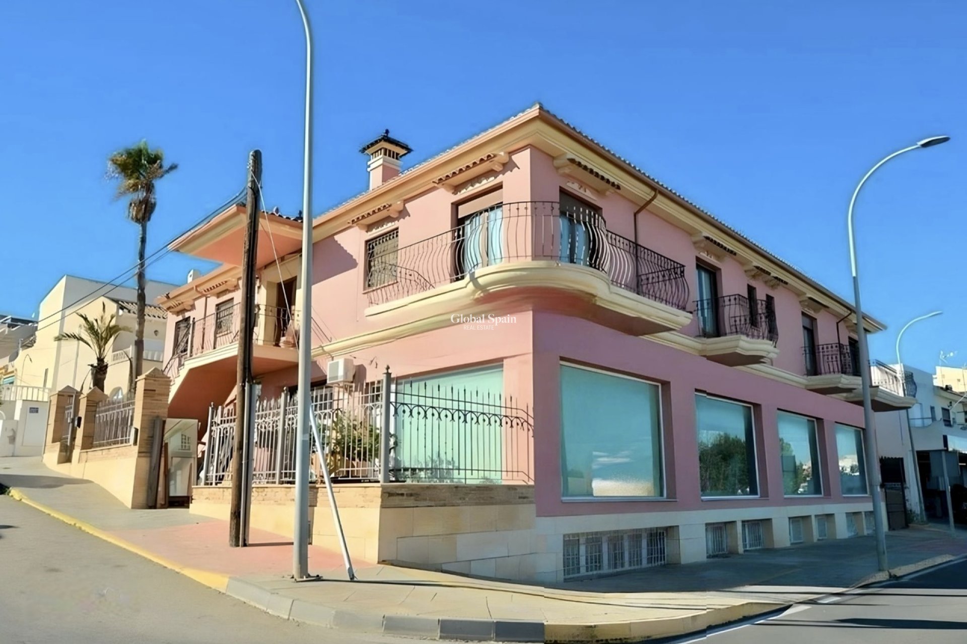 Wederverkoop - VILLA -
SAN MIGUEL DE SALINAS - Inland