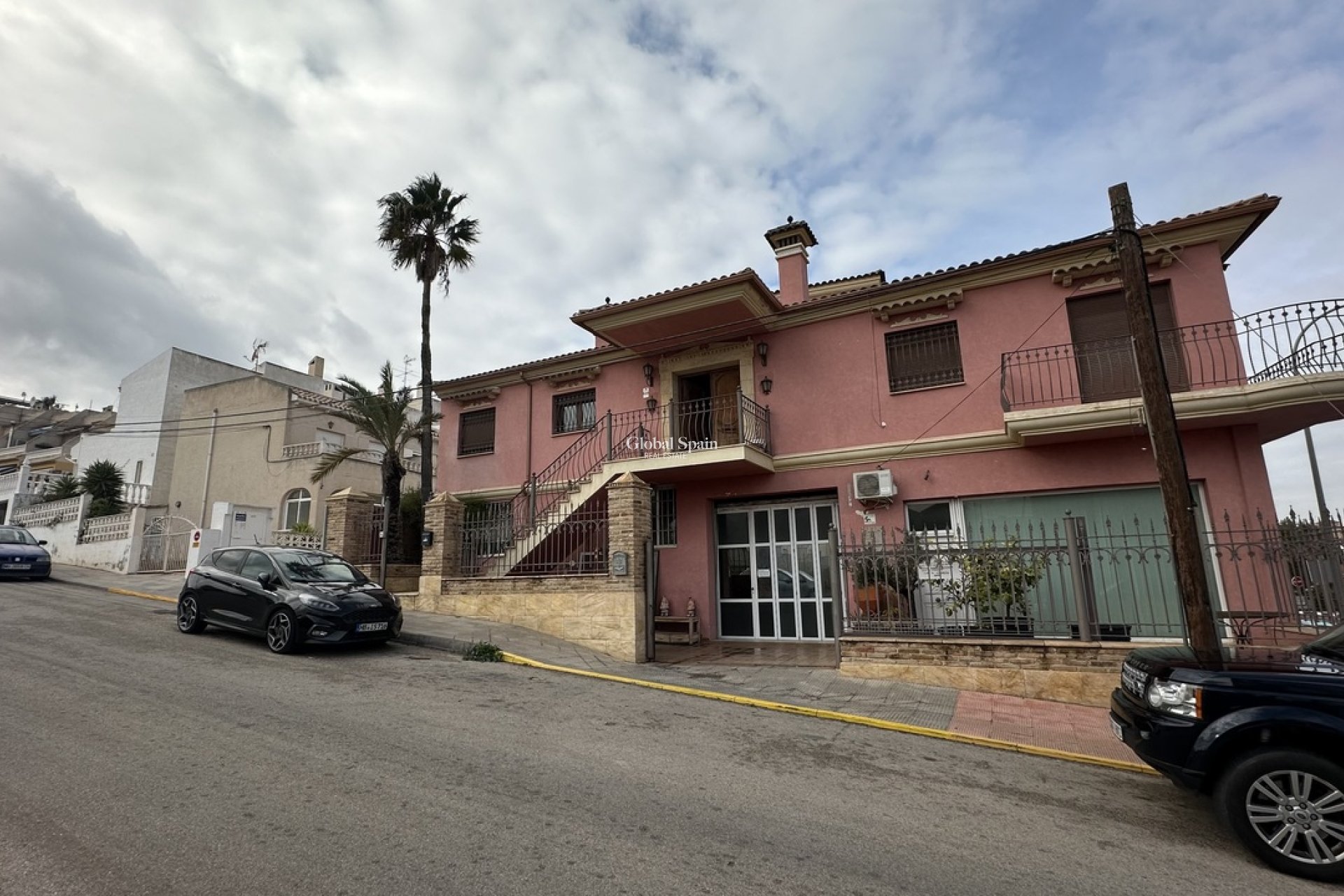 Wederverkoop - VILLA -
SAN MIGUEL DE SALINAS - Inland