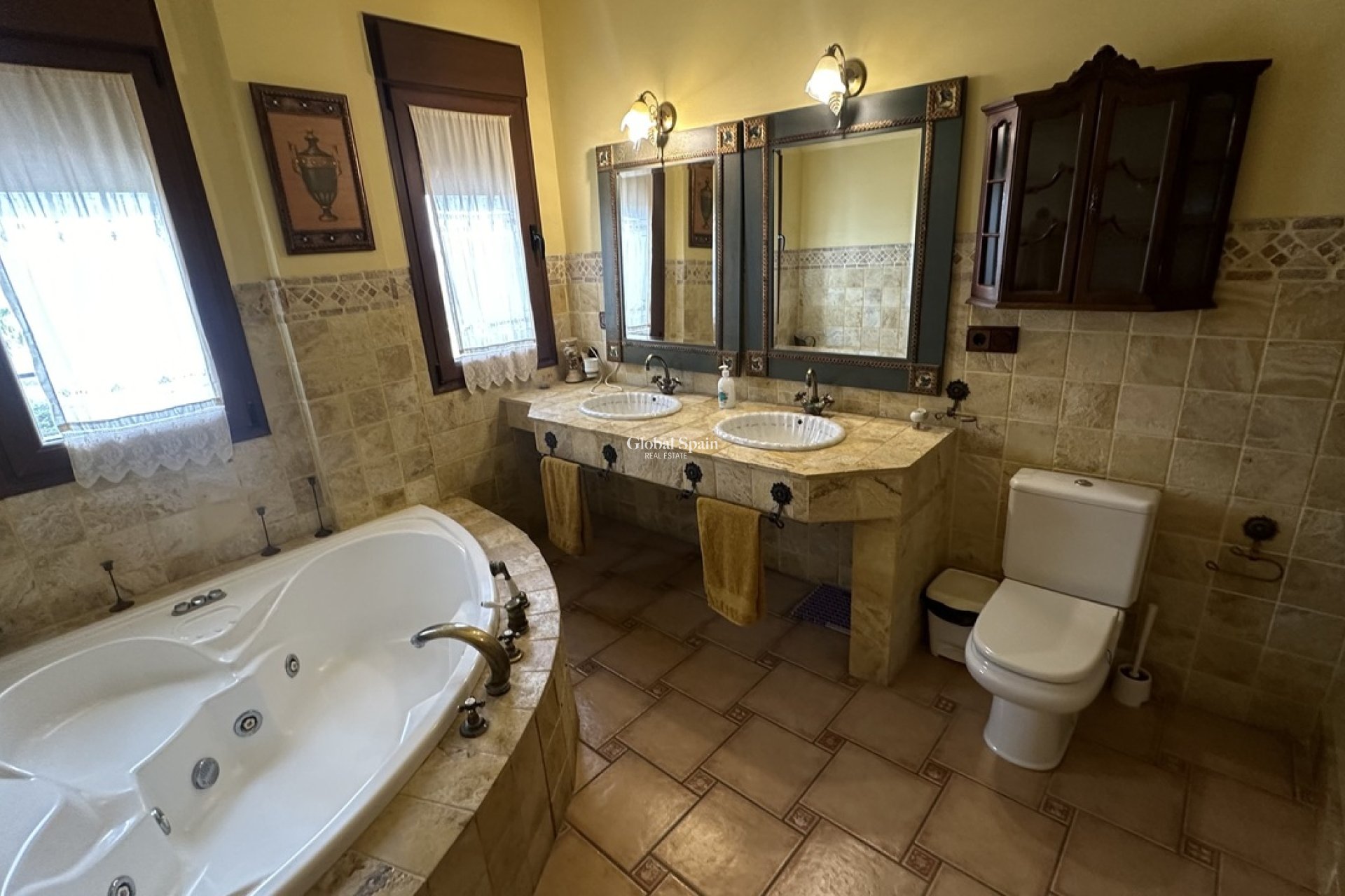 Wederverkoop - VILLA -
SAN MIGUEL DE SALINAS - Inland