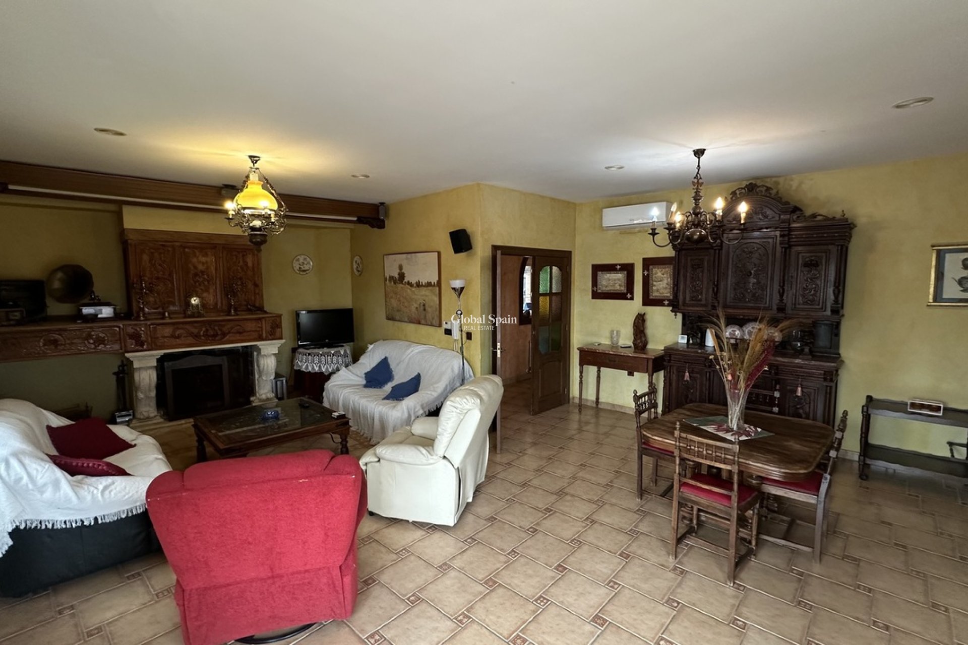Wederverkoop - VILLA -
SAN MIGUEL DE SALINAS - Inland