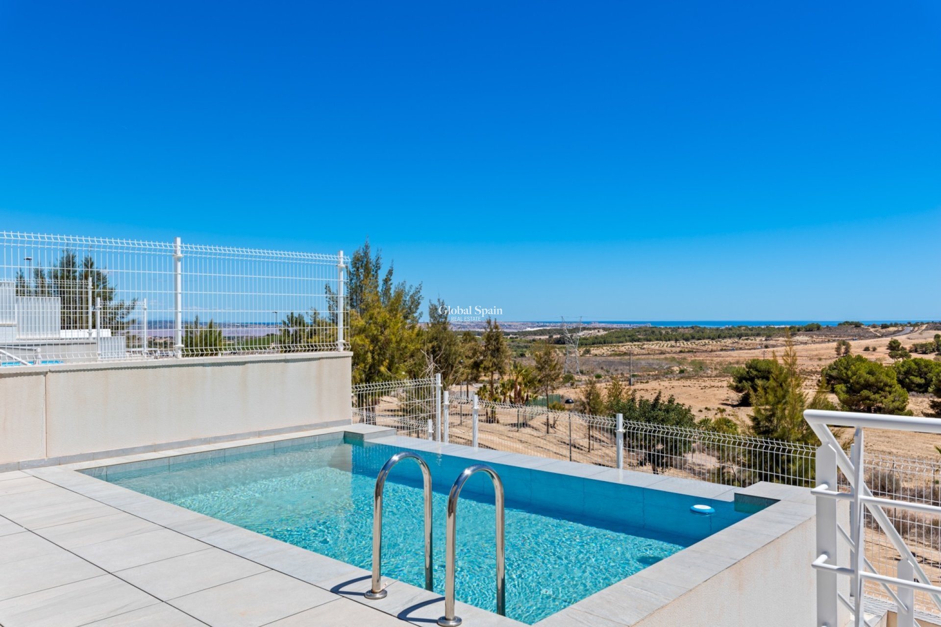 Wederverkoop - VILLA -
SAN MIGUEL DE SALINAS - Inland