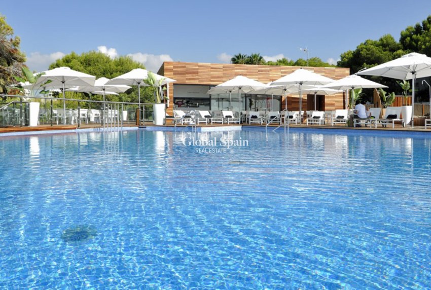 Wederverkoop - VILLA -
SAN MIGUEL DE SALINAS - Inland