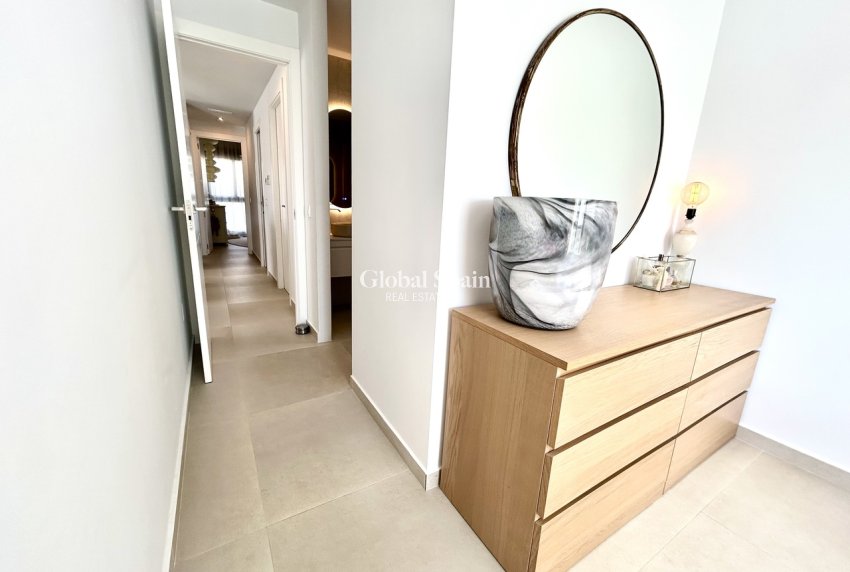 Wederverkoop - VILLA -
SAN MIGUEL DE SALINAS - Inland