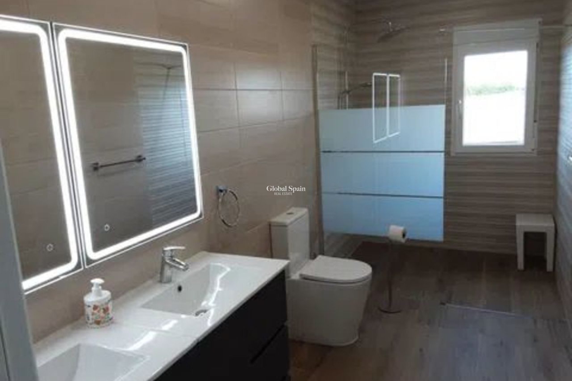Wederverkoop - VILLA -
SAN MIGUEL DE SALINAS - Inland