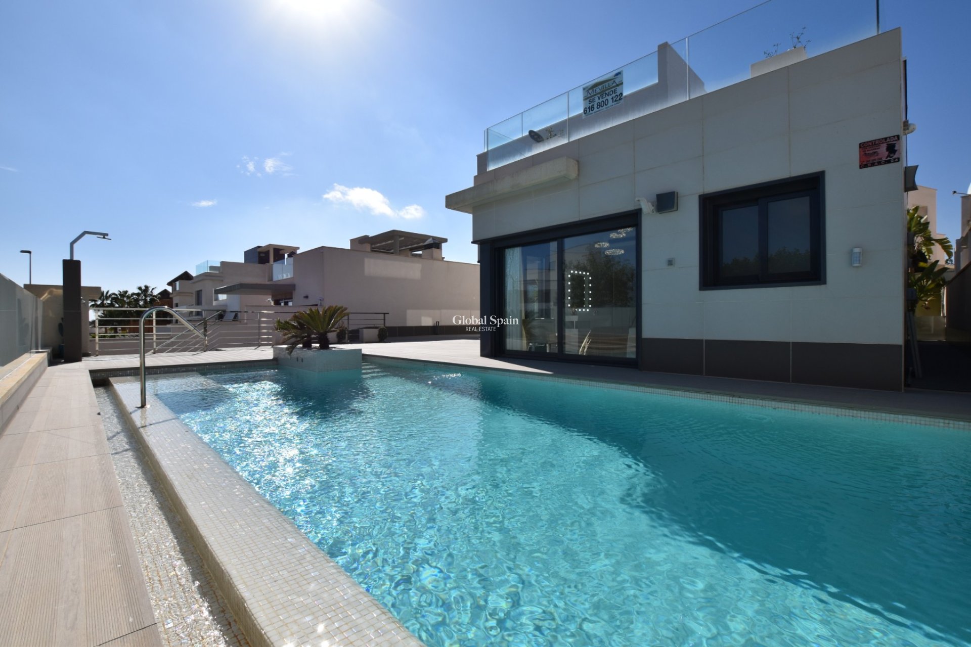 Wederverkoop - VILLA -
SAN MIGUEL DE SALINAS - Inland