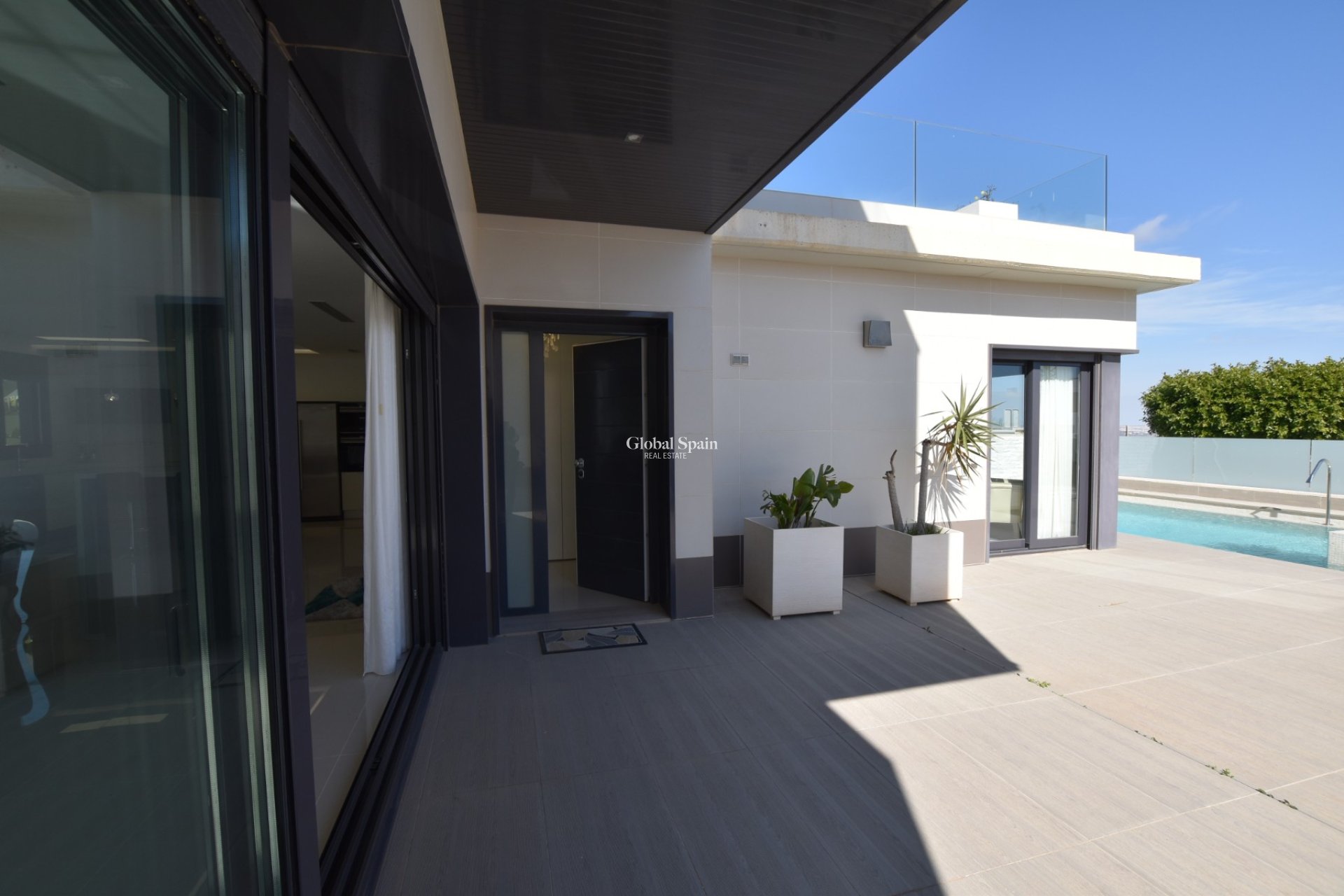Wederverkoop - VILLA -
SAN MIGUEL DE SALINAS - Inland