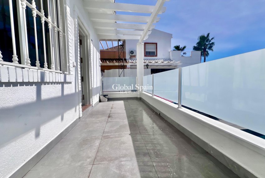 Wederverkoop - VILLA -
SAN MIGUEL DE SALINAS - Las filipinas