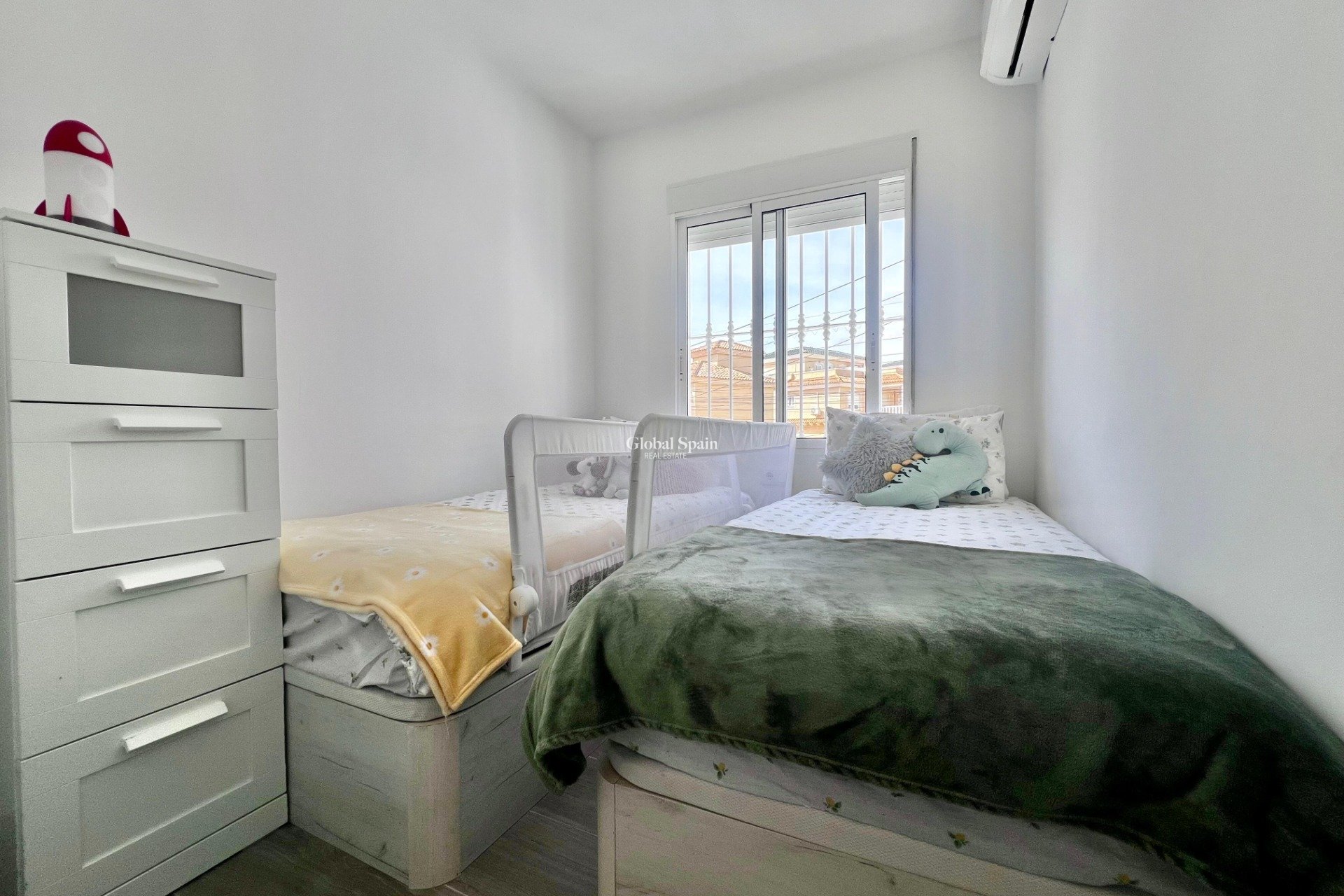 Wederverkoop - VILLA -
SAN MIGUEL DE SALINAS - Las filipinas