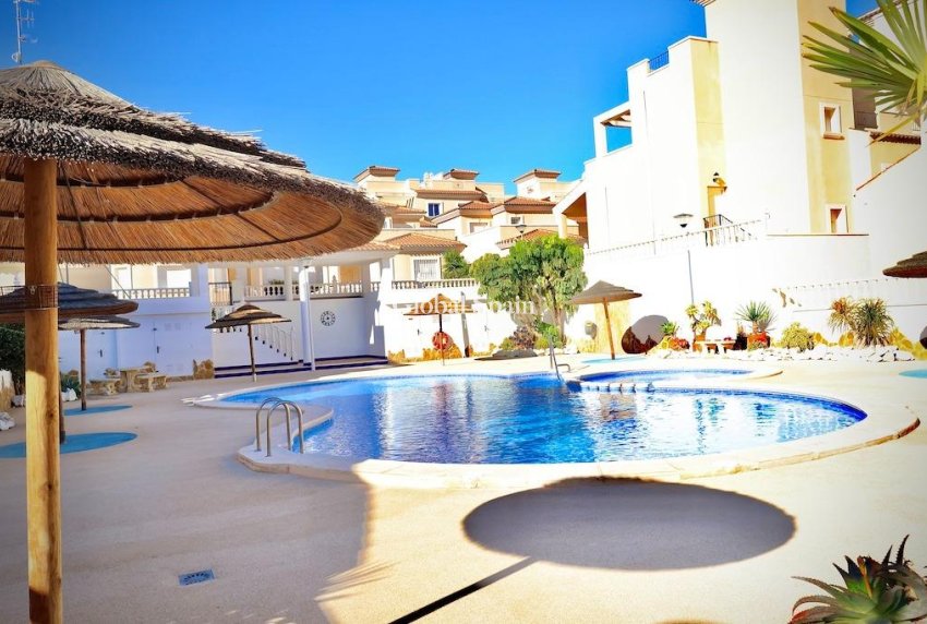 Wederverkoop - Villa -
SAN MIGUEL DE SALINAS - Residencial los flamencos