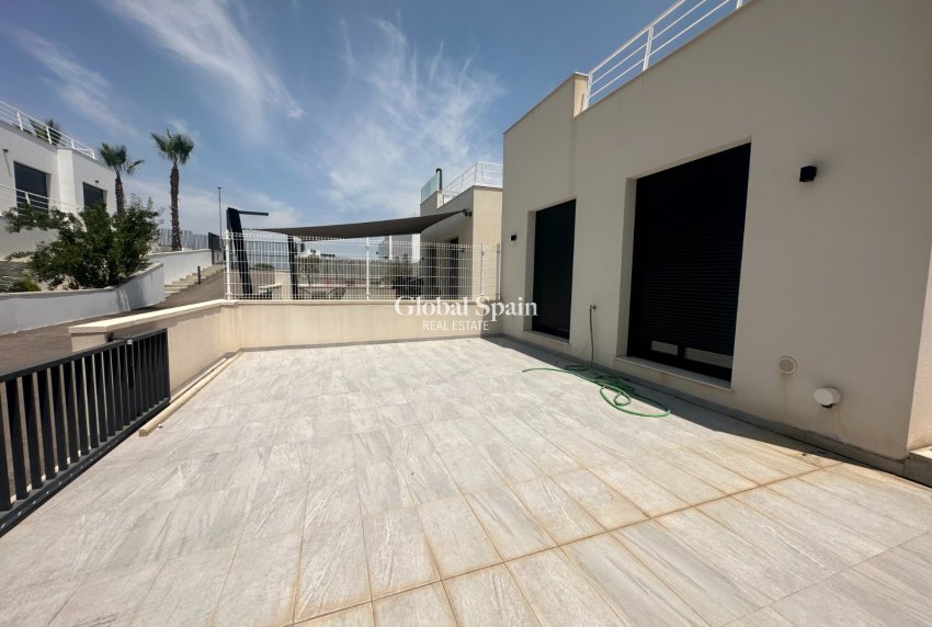 Wederverkoop - Villa -
SAN MIGUEL DE SALINAS - San Miguel Salinas