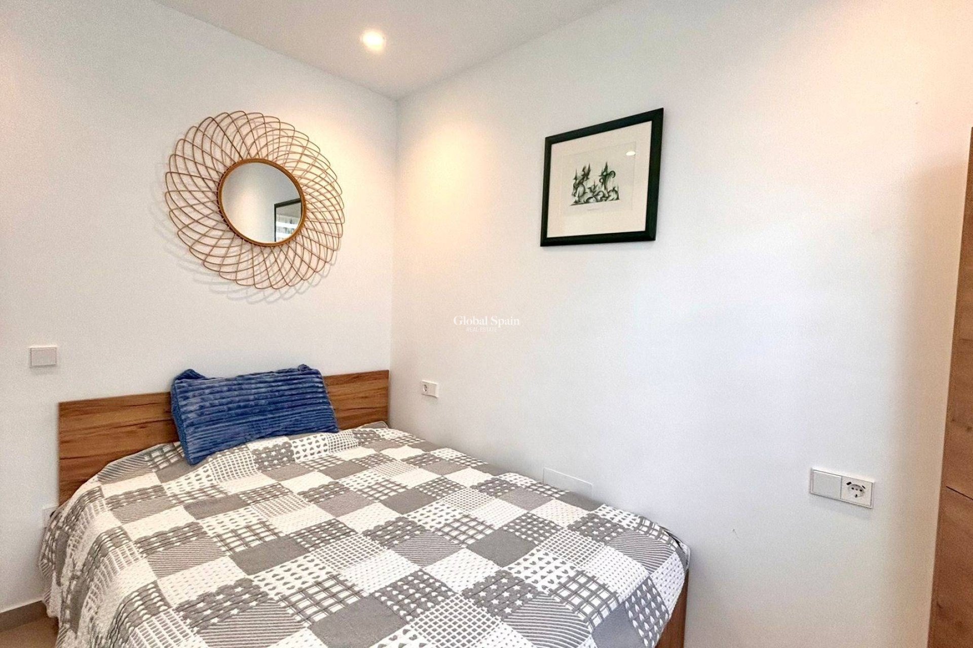 Wederverkoop - VILLA -
SAN MIGUEL DE SALINAS - Urbanizacion Blue Lagoon