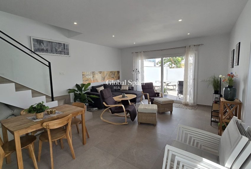 Wederverkoop - VILLA -
SAN PEDRO DEL PINATAR - Costa Calida