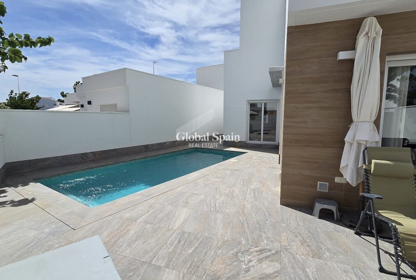 Wederverkoop - VILLA -
SAN PEDRO DEL PINATAR - Costa Calida