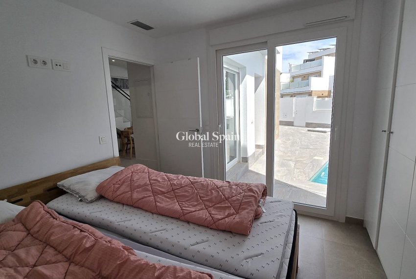 Wederverkoop - VILLA -
SAN PEDRO DEL PINATAR - Costa Calida