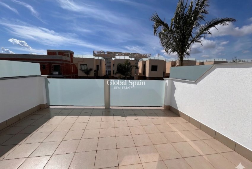 Wederverkoop - VILLA -
SAN PEDRO DEL PINATAR - Lo Pagan