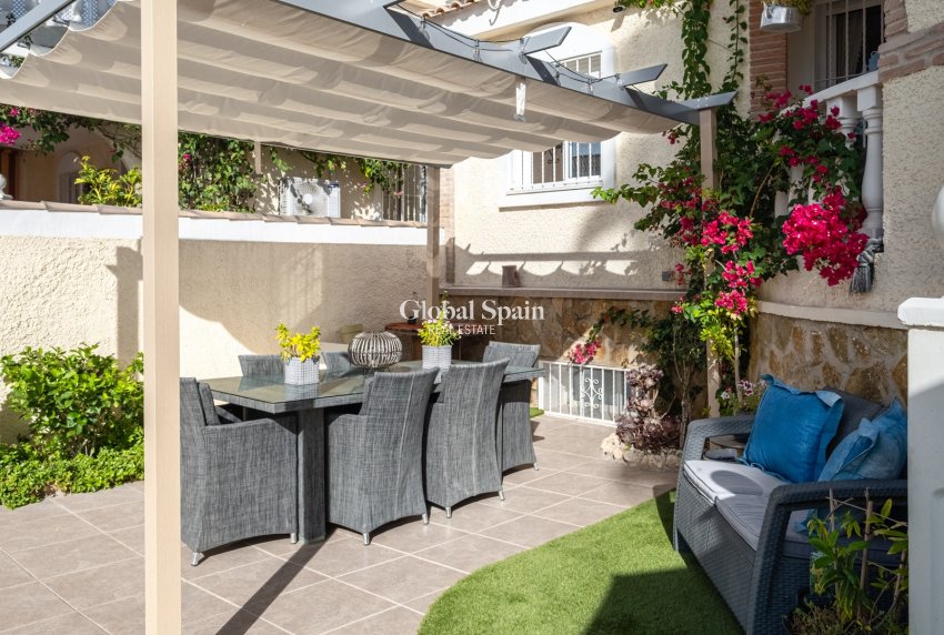 Wederverkoop - VILLA -
SANTA POLA - Costa Blanca