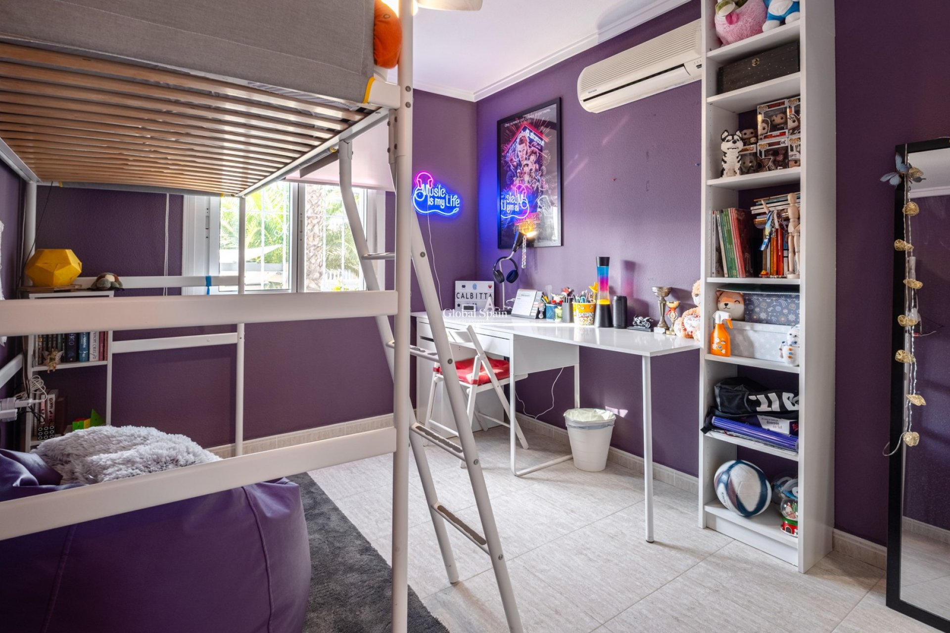 Wederverkoop - VILLA -
SANTA POLA - Costa Blanca