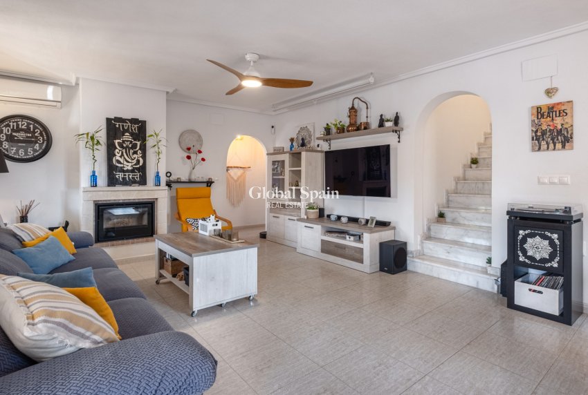 Wederverkoop - VILLA -
SANTA POLA - Costa Blanca