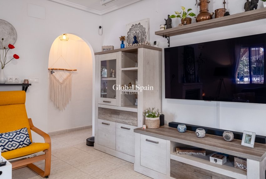 Wederverkoop - VILLA -
SANTA POLA - Costa Blanca