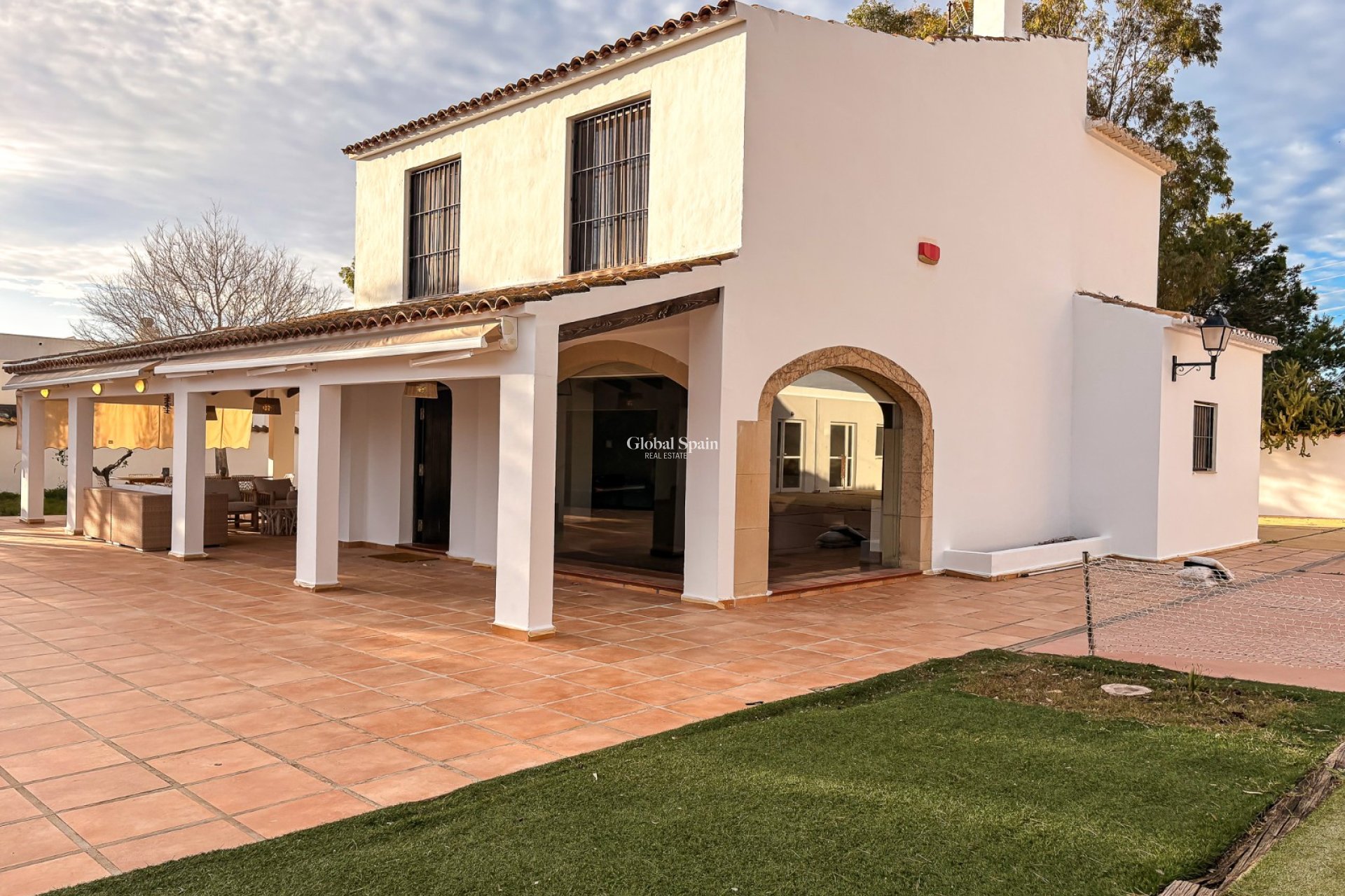 Wederverkoop - VILLA -
SANTA POLA - El Poble Llevanti