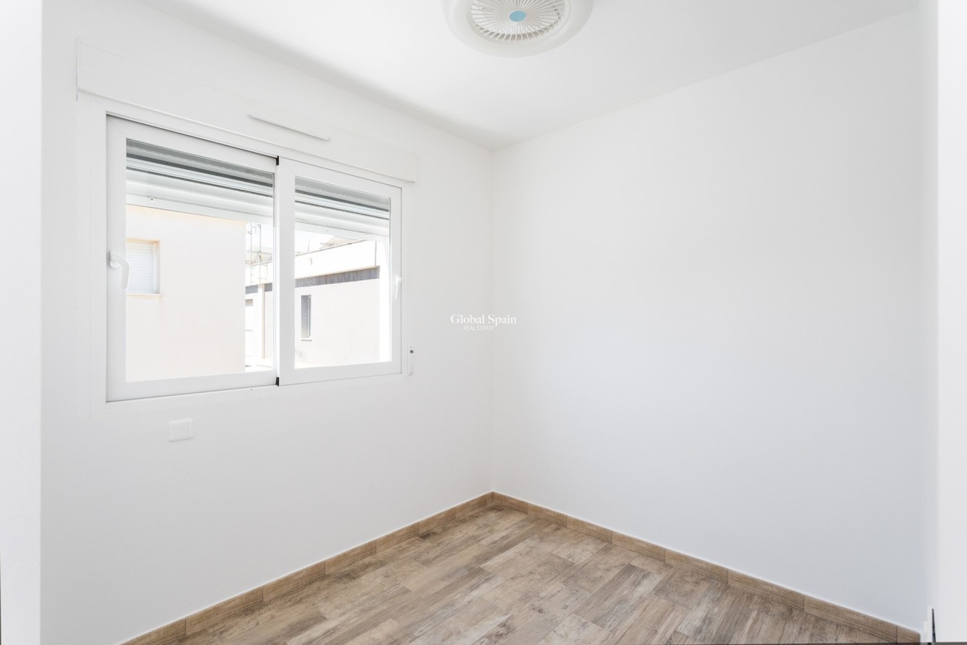 Wederverkoop - VILLA -
SANTA POLA - GRAN ALACANT