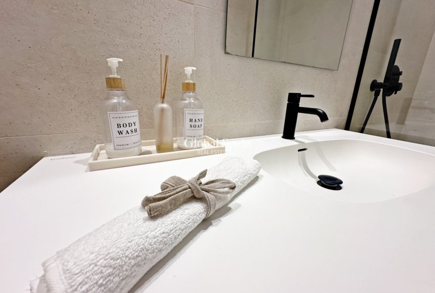 Wederverkoop - VILLA -
SANTA ROSALÍA - Inland