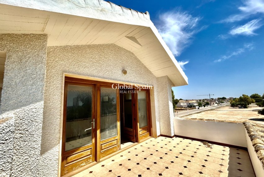 Wederverkoop - VILLA -
SANTIAGO DE LA RIBERA - Costa Calida