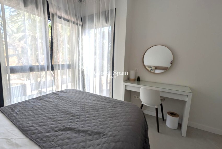 Wederverkoop - VILLA -
SANTIAGO DE LA RIBERA - Costa Calida