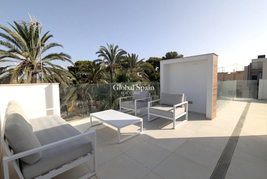 Wederverkoop - VILLA -
SANTIAGO DE LA RIBERA - Costa Calida