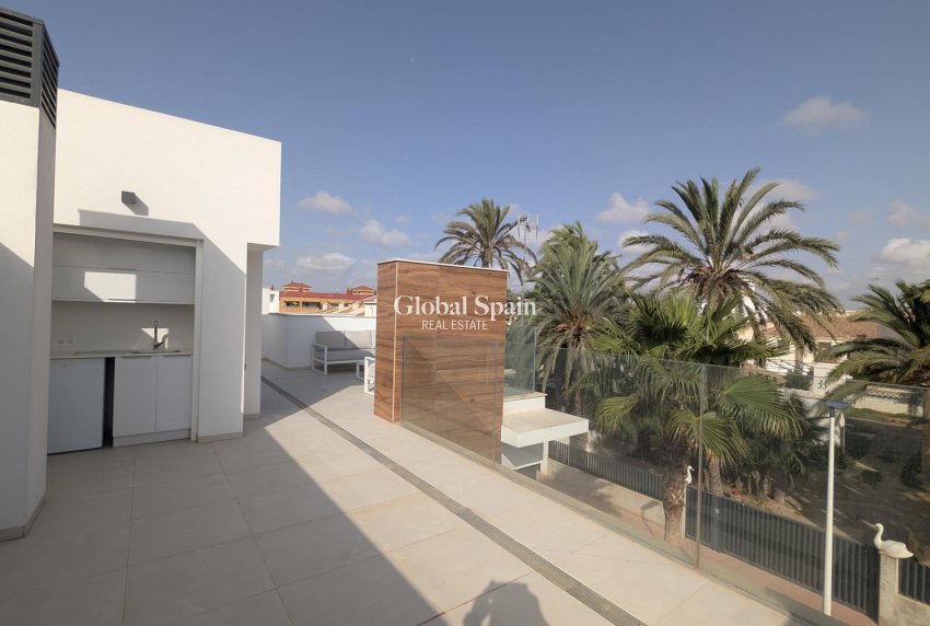 Wederverkoop - VILLA -
SANTIAGO DE LA RIBERA - Costa Calida
