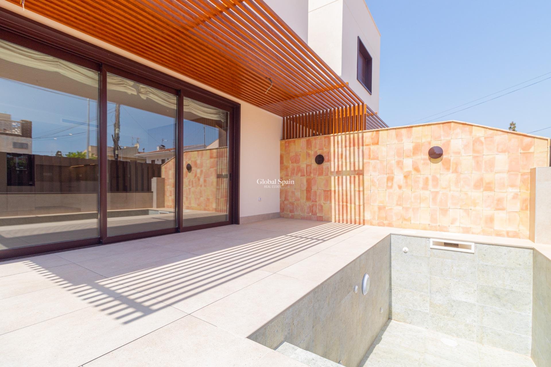 Wederverkoop - VILLA -
SANTIAGO DE LA RIBERA - Playa de santiago de la ribera