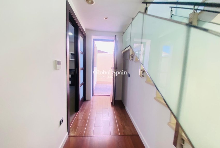 Wederverkoop - VILLA -
SANTIAGO DE LA RIBERA - San Blas