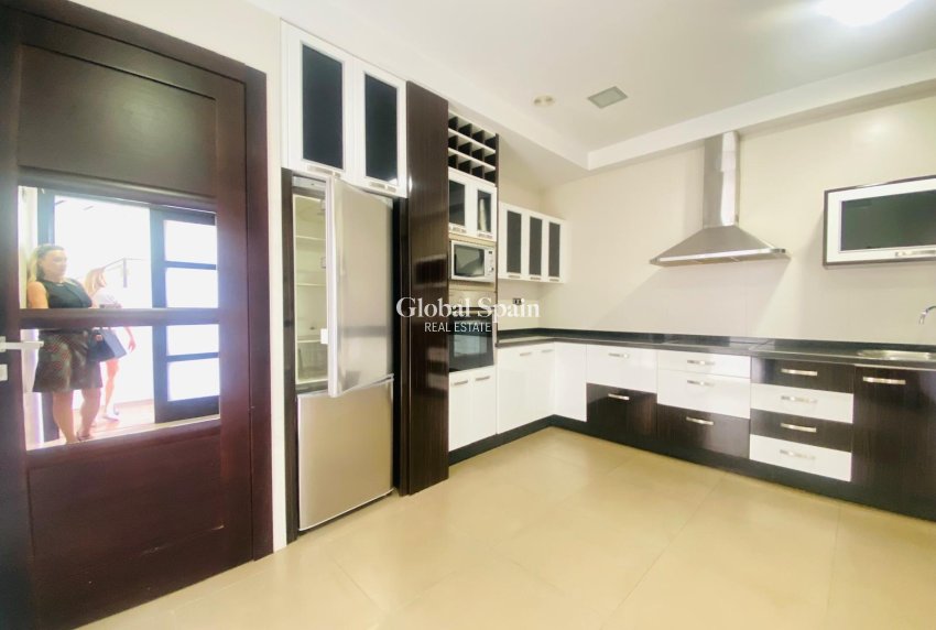 Wederverkoop - VILLA -
SANTIAGO DE LA RIBERA - San Blas