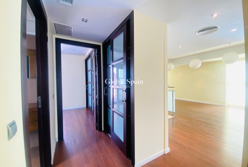 Wederverkoop - VILLA -
SANTIAGO DE LA RIBERA - San Blas