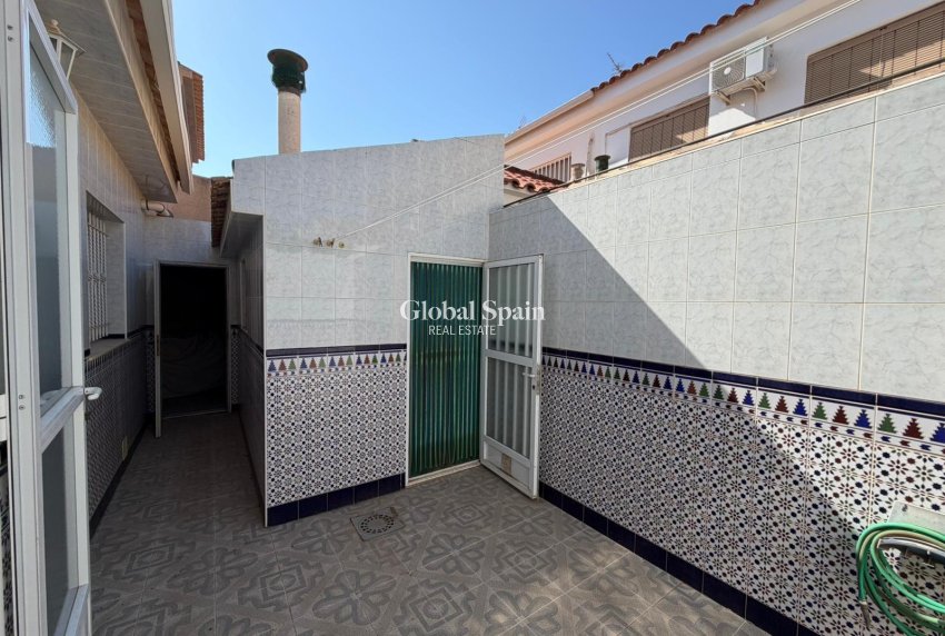 Wederverkoop - VILLA -
SANTIAGO DE LA RIBERA - San Blas