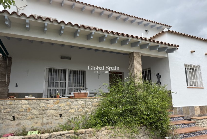 Wederverkoop - VILLA -
TÀRBENA - Costa Blanca