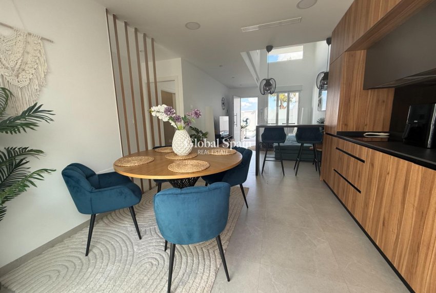 Wederverkoop - VILLA -
TORRE PACHECO - Balsicas